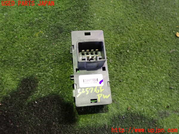 2UPJ-9232576240]クライスラー・300C(LX57-)右前パワーウィンドウスイッチ 中古_2