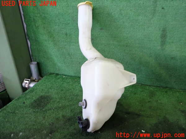 2UPJ-9232576791]クライスラー・300C(LX57-)ウォッシャータンク1 中古_2