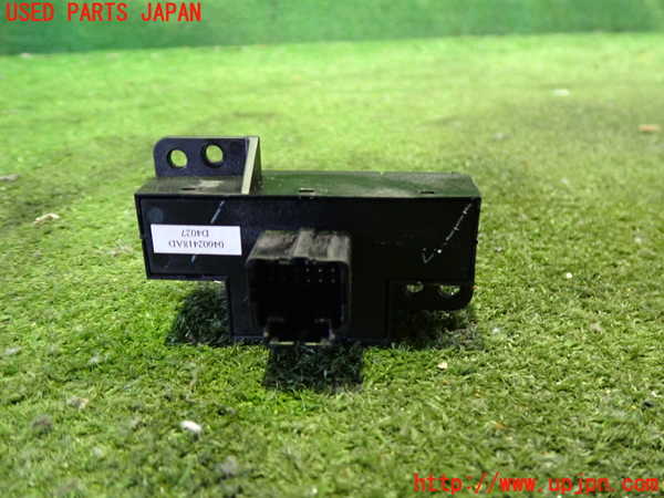 2UPJ-9232576290]クライスラー・300C(LX57-)ハザードスイッチ 中古_2