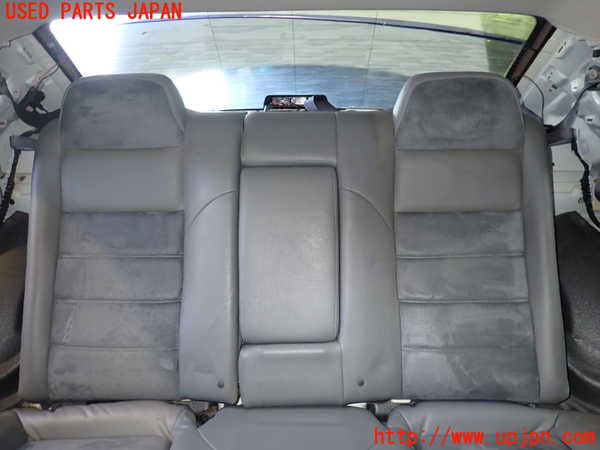 2UPJ-9232577385]クライスラー・300C(LX57-)リアシート 中古_2