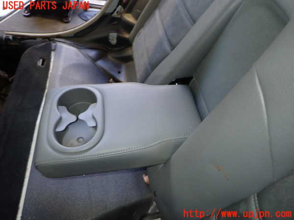 2UPJ-9232577385]クライスラー・300C(LX57-)リアシート 中古_5