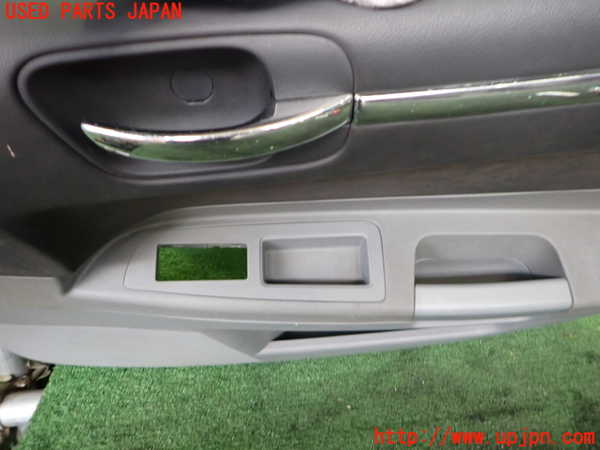 2UPJ-9232571234]クライスラー・300C(LX57-)右前ドア内張り 中古_2
