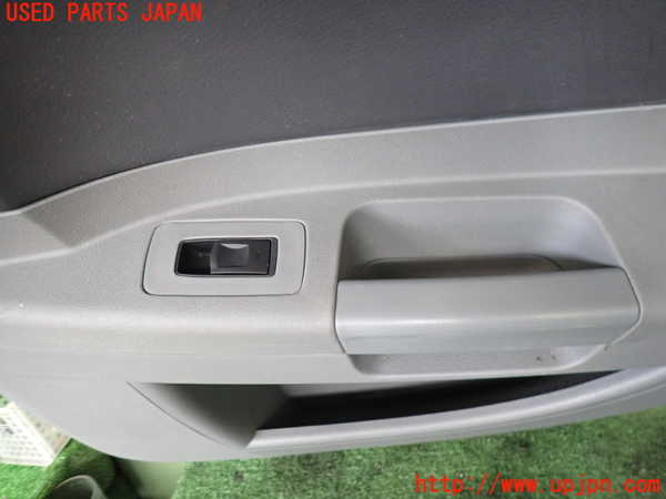 2UPJ-9232571294]クライスラー・300C(LX57-)右後ドア内張り 中古_4