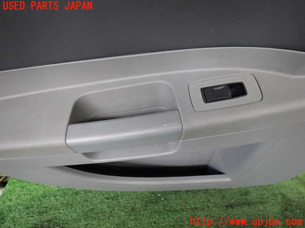 2UPJ-9232571324]クライスラー・300C(LX57-)左後ドア内張り 中古_3