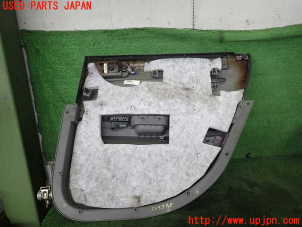 2UPJ-9232571324]クライスラー・300C(LX57-)左後ドア内張り 中古_4