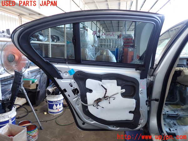 2UPJ-9232581320]BMW 535i(FR35)左後ドア (43R-00049) 中古_5