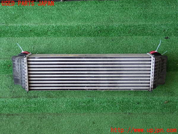 2UPJ-9232582451]BMW 535i(FR35)インタークーラー1 中古_2