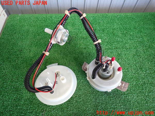 2UPJ-9232582510]BMW 535i(FR35)燃料ポンプ 中古_2