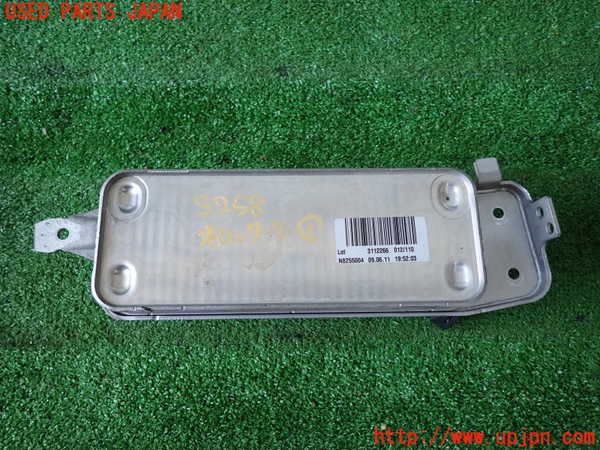 2UPJ-9232582481]BMW 535i(FR35)オイルクーラー1 中古_2