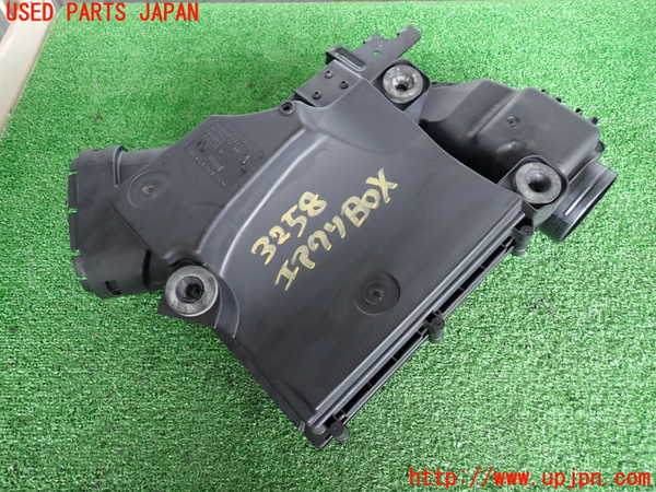 2UPJ-9232582560]BMW 535i(FR35)エアクリーナーボックス 中古_2