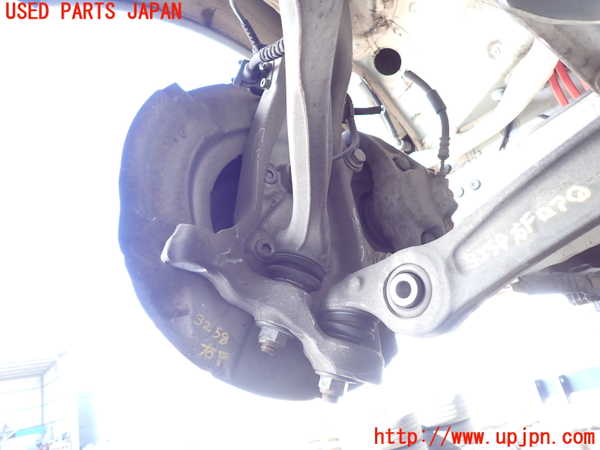 2UPJ-9232584290]BMW 535i(FR35)右フロントナックルハブ 中古_2