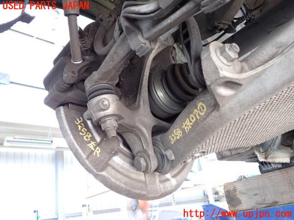 2UPJ-9232584305]BMW 535i(FR35)左リアナックルハブ 中古_2