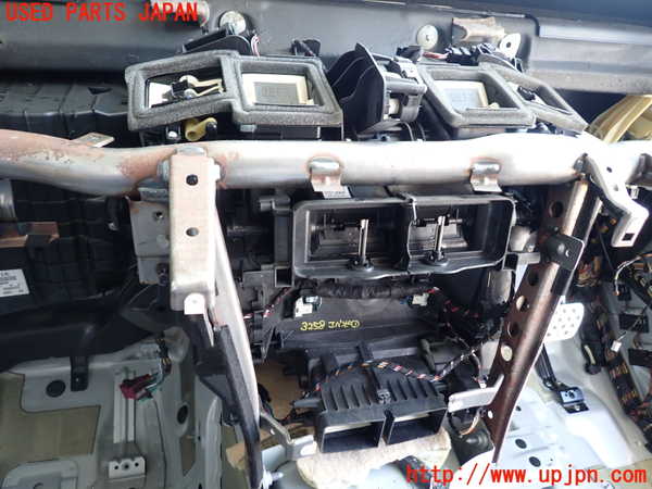 2UPJ-9232586081]BMW 535i(FR35)エバポレーター1 中古_2
