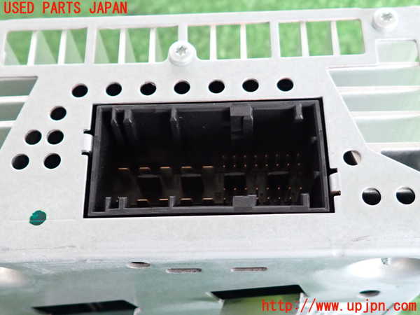 2UPJ-9232586525]BMW 535i(FR35)アンプ 中古_4