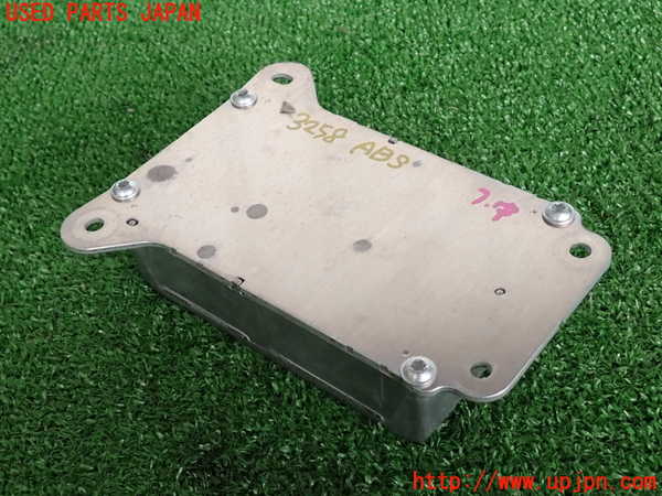2UPJ-9232586125]BMW 535i(FR35)ABSコンピューター 中古_2