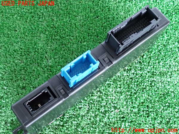 2UPJ-9232586147]BMW 535i(FR35)コンピューター2 中古_4