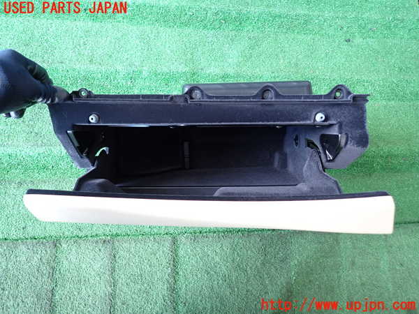 2UPJ-9232587516]BMW 535i(FR35)グローブボックス1 中古_2