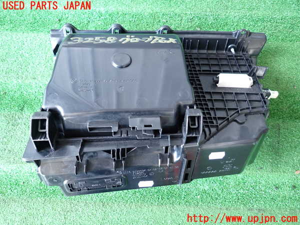 2UPJ-9232587516]BMW 535i(FR35)グローブボックス1 中古_3