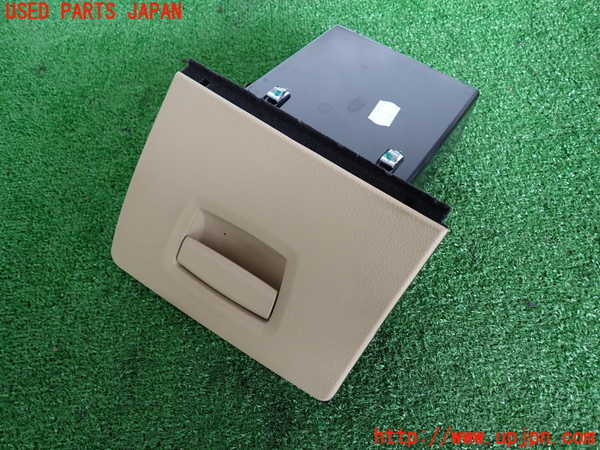 2UPJ-9232587841]BMW 535i(FR35)小物入れ1 中古_3