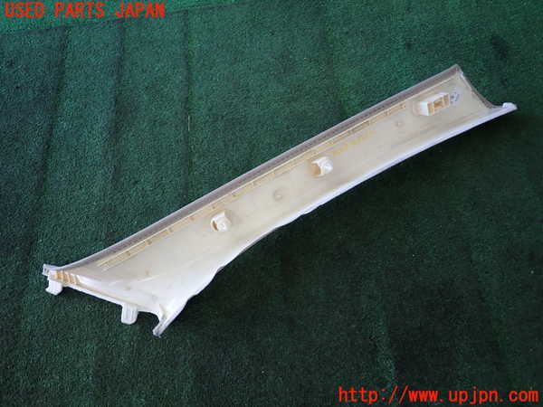 2UPJ-9232587660]BMW 535i(FR35)左フロントピラートリム 中古_2