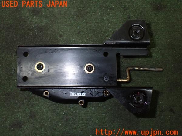 3UPJ=9232590579]BMW 520i(E28)純正 1369817 フューエルリッドロックアクチュエーター 給油口 中古_4