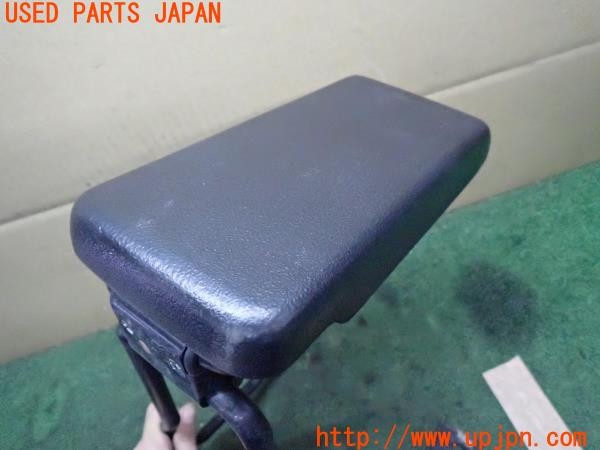 3UPJ=9232590652]BMW 520i(E28)KAMEI アームレスト ひじかけ 中古_4
