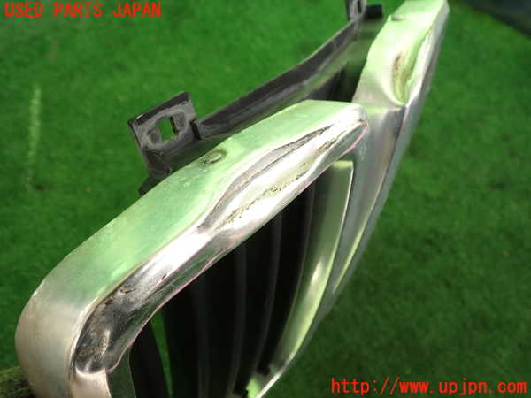 2UPJ-9232591050]BMW 520i (E28)(不明)ラジエターグリル 中古_2