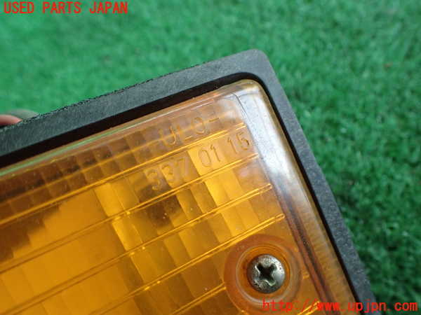 2UPJ-9232591150]BMW 520i (E28)(不明)右コーナーランプ 中古_4