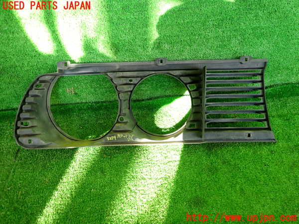 2UPJ-9232591142]BMW 520i (E28)(不明)左ヘッドライトリム 中古_2