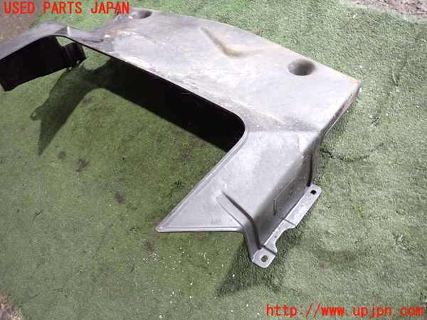 2UPJ-9232591721]BMW 520i (E28)(不明)アンダーカバー1 中古_3