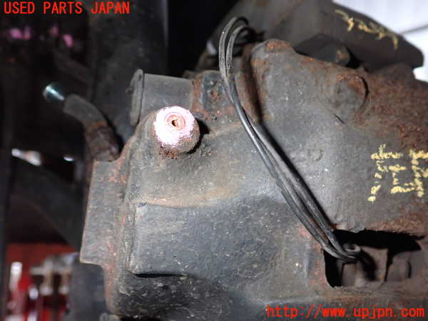 2UPJ-9232594085]BMW 520i (E28)(不明)左フロントキャリパー 中古_2