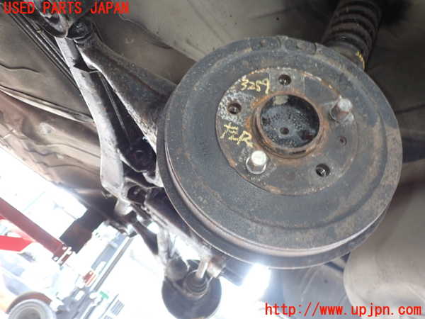 2UPJ-9232594305]BMW 520i (E28)(不明)左リアナックルハブ 中古_2