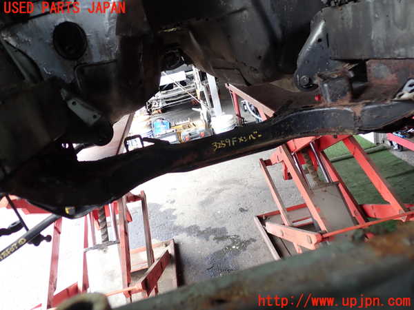 2UPJ-9232595285]BMW 520i (E28)(不明)フロントメンバー 中古_2