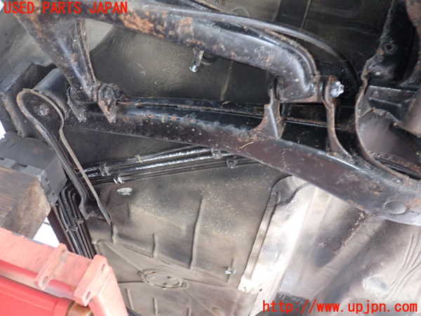 2UPJ-9232595295]BMW 520i (E28)(不明)リアメンバー 中古_3