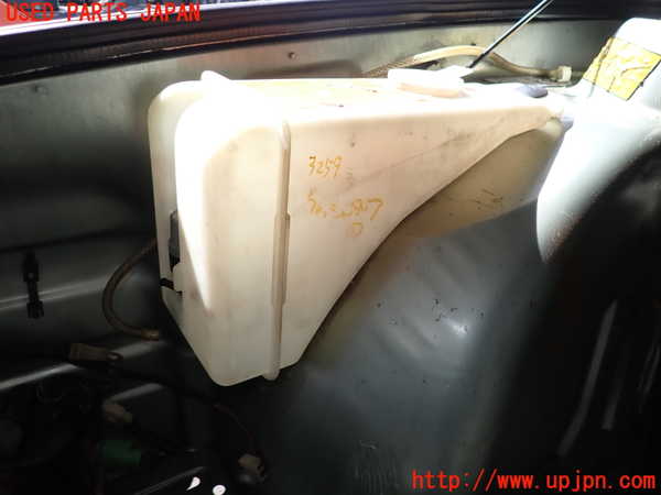 2UPJ-9232596791]BMW 520i (E28)(不明)ウォッシャータンク1 中古_2