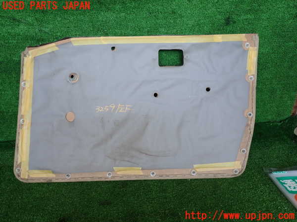 2UPJ-9232591264]BMW 520i (E28)(不明)左前ドア内張り 中古_2