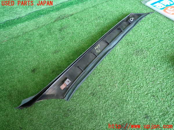 2UPJ-9232597660]BMW 520i (E28)(不明)左フロントピラートリム 中古_2