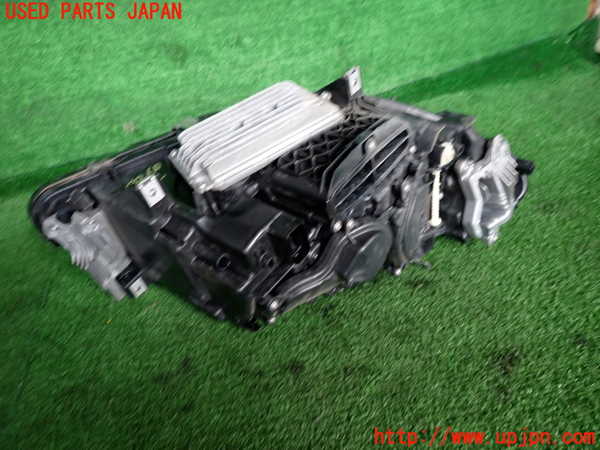 2UPJ-9232601132]BMW アクティブハイブリッド5(AH5)(FZ35)(F10)左ヘッドライト LED 中古_2
