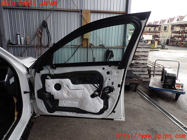 2UPJ-9232601230]BMW アクティブハイブリッド5(AH5)(FZ35)(F10)右前ドア 中古(43R-00050 M62)_4