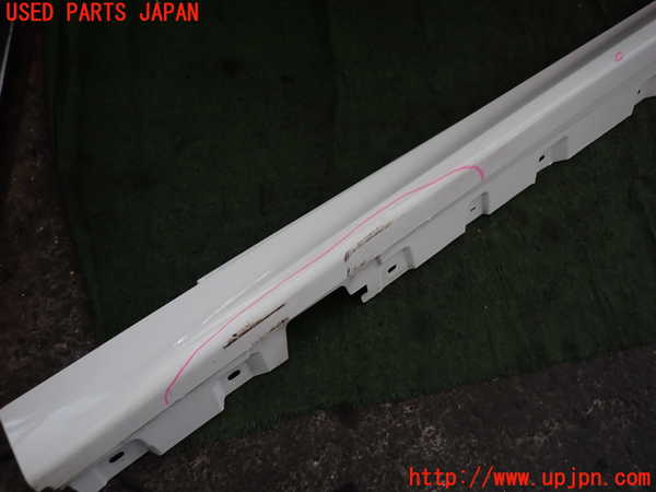 2UPJ-9232601392]BMW アクティブハイブリッド5(AH5)(FZ35)(F10)左サイドステップ 中古_2