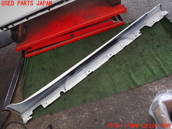 2UPJ-9232601392]BMW アクティブハイブリッド5(AH5)(FZ35)(F10)左サイドステップ 中古_5