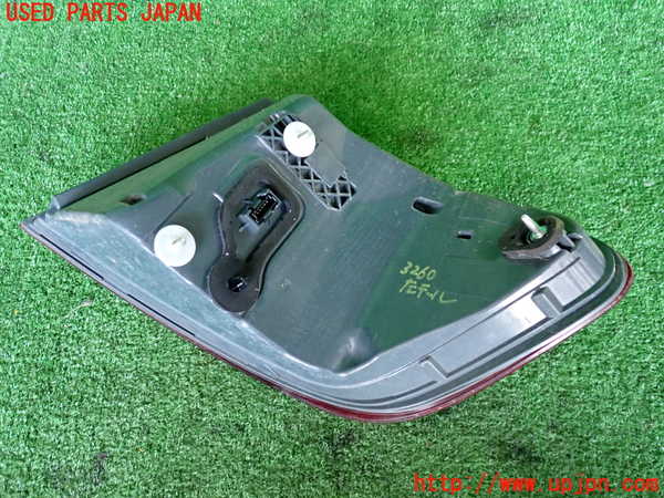 2UPJ-9232601536]BMW アクティブハイブリッド5(AH5)(FZ35)(F10)左テールランプ 中古_2