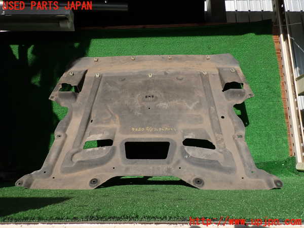 2UPJ-9232602170]BMW アクティブハイブリッド5(AH5)(FZ35)(F10)エンジンアンダーカバー 中古_2