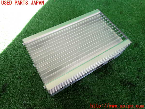 2UPJ-9232606525]BMW アクティブハイブリッド5(AH5)(FZ35)(F10)アンプ 中古_2