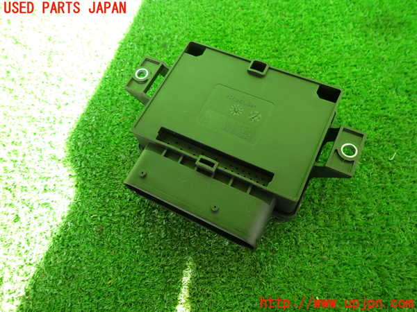 2UPJ-9232606153]BMW アクティブハイブリッド5(AH5)(FZ35)(F10)コンピューター8 (Power Parking Brake Control Module) 中古_2
