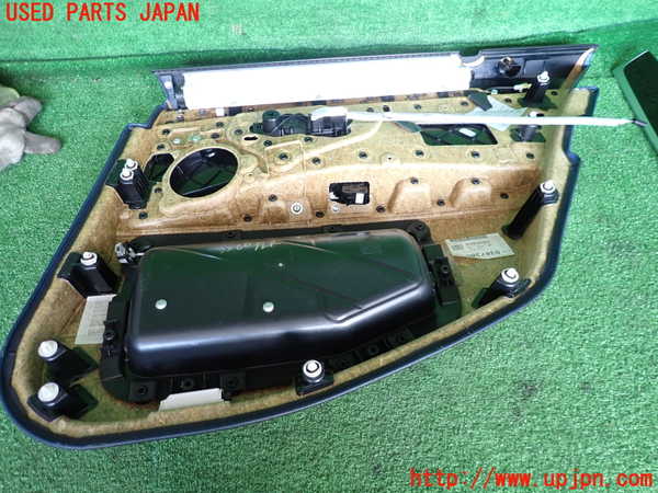 2UPJ-9232601324]BMW アクティブハイブリッド5(AH5)(FZ35)(F10)左後ドア内張り 中古_3