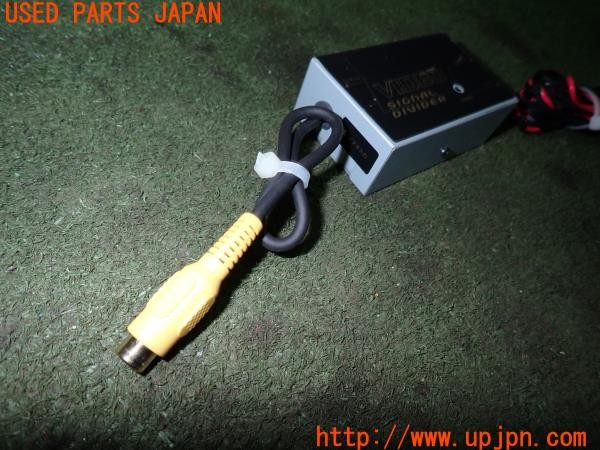 3UPJ=9232620512]ジープ グランドチェロキー(WK36T)社外 VIDEO DIVIDER RCA 映像分配器 中古_2