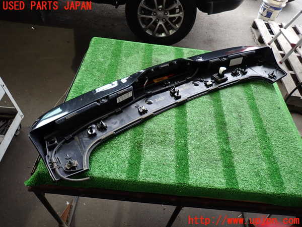 2UPJ-9232621520]ジープ・グランドチェロキー(WK36T)リアスポイラー 中古_4