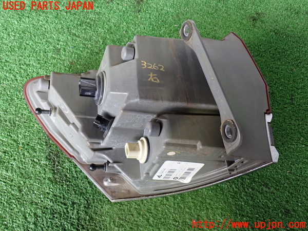 2UPJ-9232621530]ジープ・グランドチェロキー(WK36T)右テールランプ 中古_4
