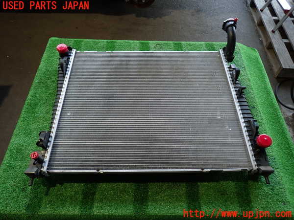 2UPJ-9232622321]ジープ・グランドチェロキー(WK36T)ラジエーター1 中古_3